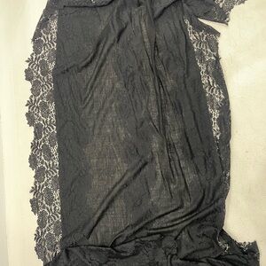 Chic Black Lace Women's Wrap